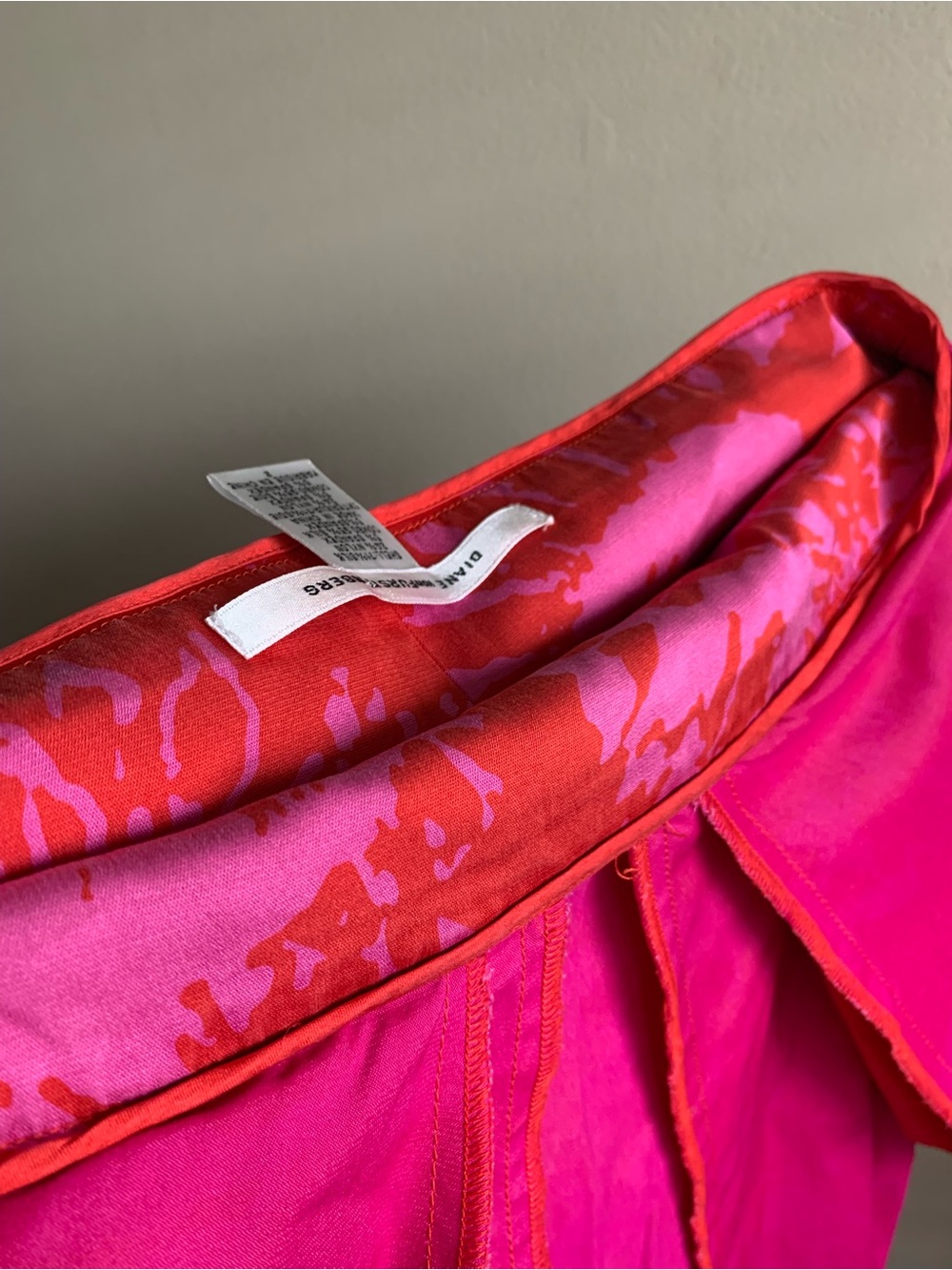 💗 Diane von Furstenberg Pink & Red Sunburst Silk-Blend Pockets Skirt size 2 DVF - Picture 10 of 11